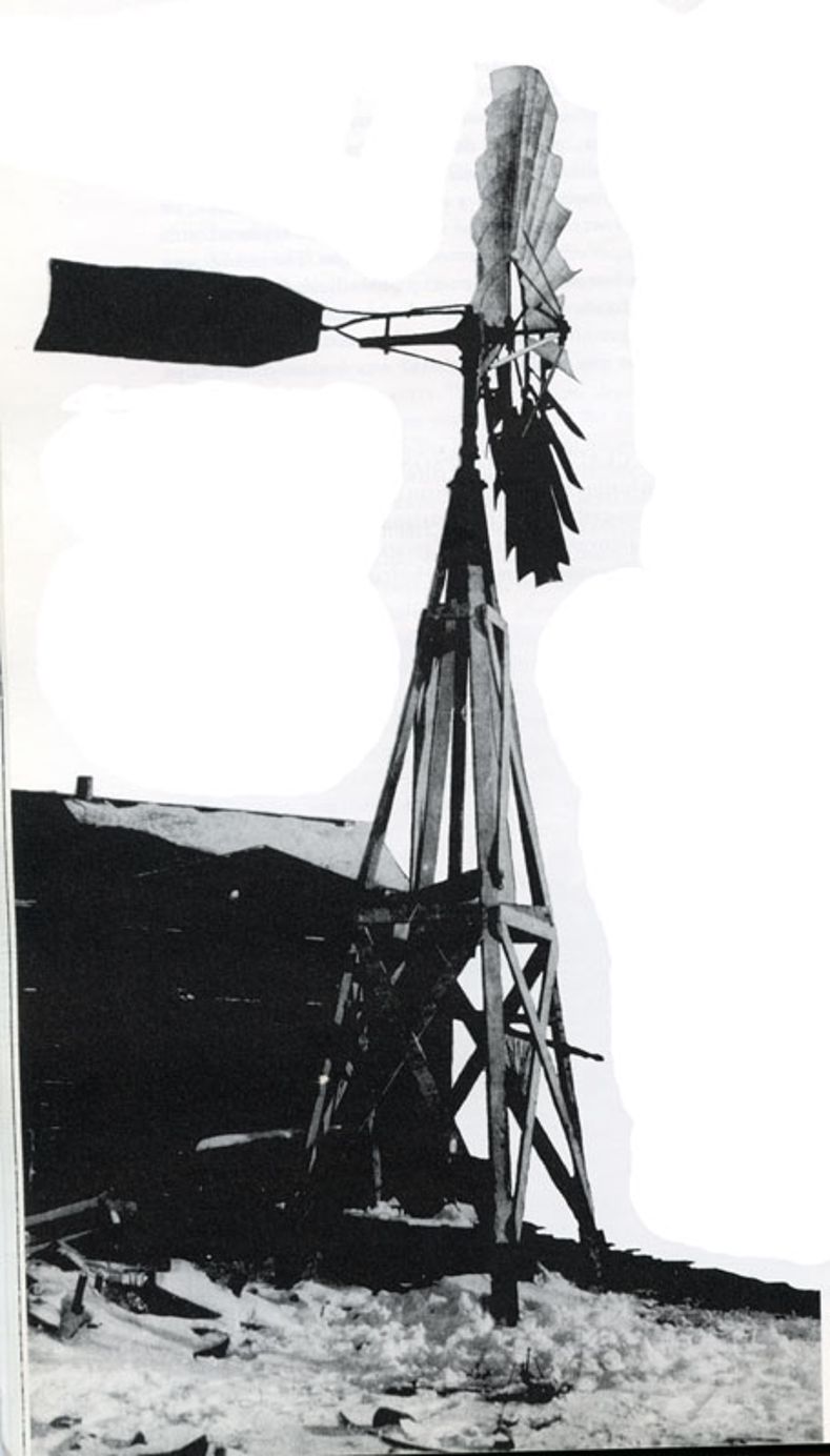 This 1922 picture shows the Jacobs brothers’ first wind machine, which was basically a modified windmill. This design was soon changed for one with more efficient blades. First Jacobs Wind Machine